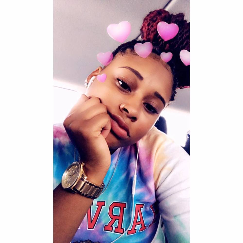 Meet your Posher, Jasmine